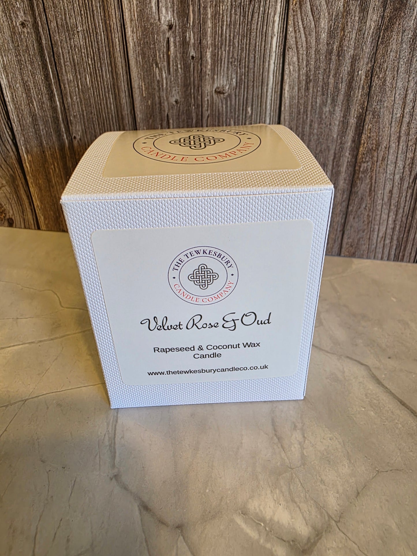 Velvet Rose & Oud Medium Candle